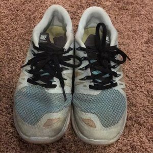 Nike free run running shoes